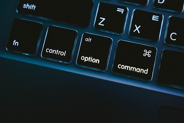 command+prompt+keyboard